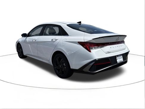New 2026 Hyundai Elantra SEL Sport FWD image 5