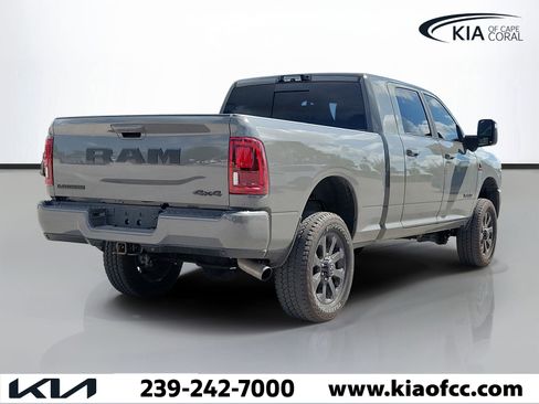Used 2026 RAM 2500 Laramie AWD/4WD image 4
