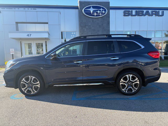 Used 2024 Subaru Ascent Touring AWD/4WD image 2