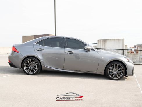 Used 2018 Lexus IS 300 F Sport w/ F Sport Package image 8