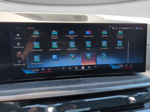 Used 2024 BMW X7 xDrive40i w/ Executive Package AWD/4WD image 21