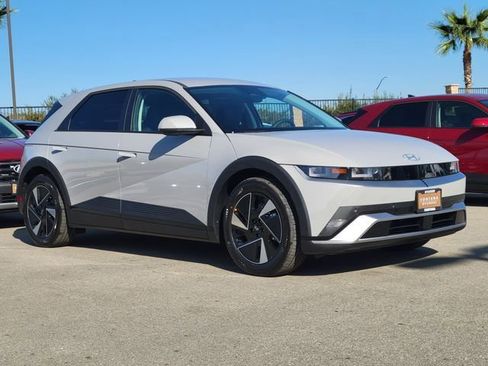 New 2026 Hyundai Ioniq 5 SEL image 27