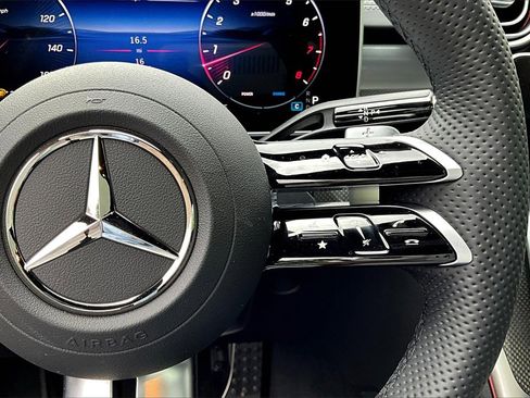 Used 2024 Mercedes-Benz CLE 300 4MATIC Coupe image 21