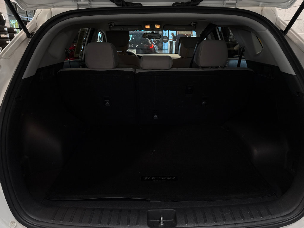 Used 2018 Hyundai Tucson SE AWD/4WD image 11