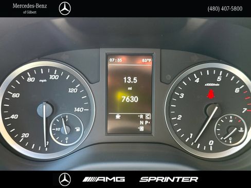 Used 2023 Mercedes-Benz Metris Passenger image 31
