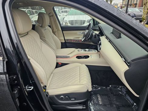 Used 2025 Genesis GV70 3.5T Sport w/ Sport Advanced Package image 29