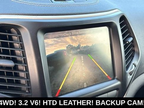 Used 2014 Jeep Cherokee Limited w/ Luxury Group AWD/4WD image 17