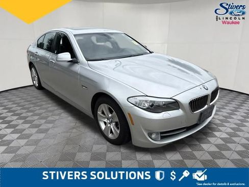 Used 2013 BMW 528i xDrive Sedan AWD/4WD image 3