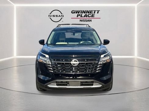 New 2026 Nissan Pathfinder SL image 2