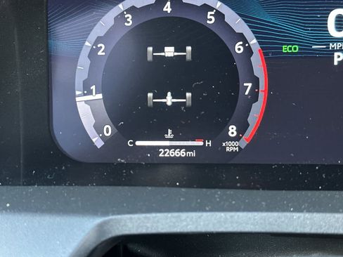 Used 2024 Toyota Tacoma TRD Sport w/ TRD Sport Upgrade Package image 28