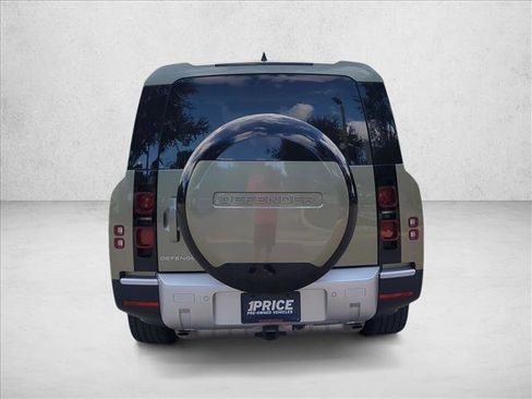 Used 2024 Land Rover Defender 130 S image 7
