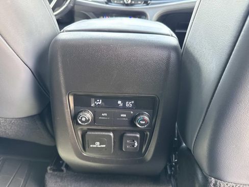 Used 2023 Buick Enclave Essence w/ Experience Buick Package FWD image 15