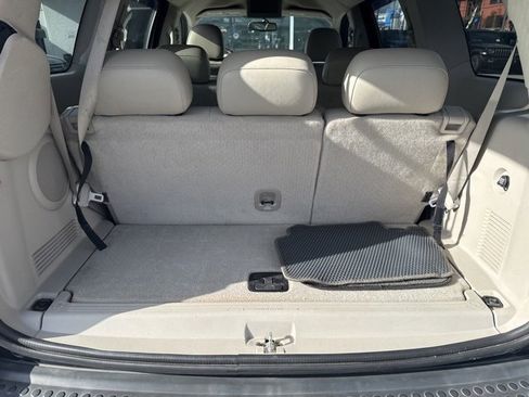 Used 2008 Chrysler Aspen Limited image 27