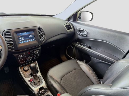 Used 2019 Jeep Compass Latitude w/ Popular Equipment Group image 25