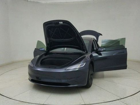 Used 2025 Tesla Model 3 Long Range image 72