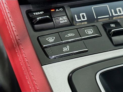 Certified 2022 Porsche 718 Boxster Spyder image 22