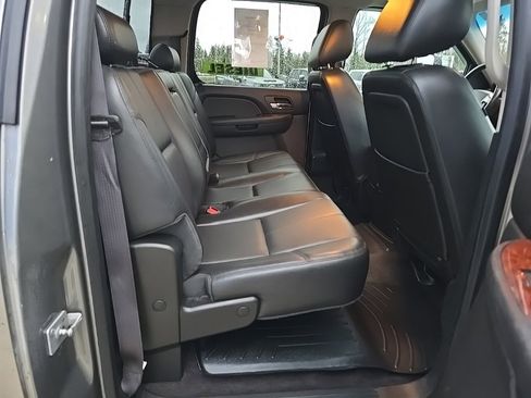 Used 2014 GMC Sierra 3500 SLT image 30