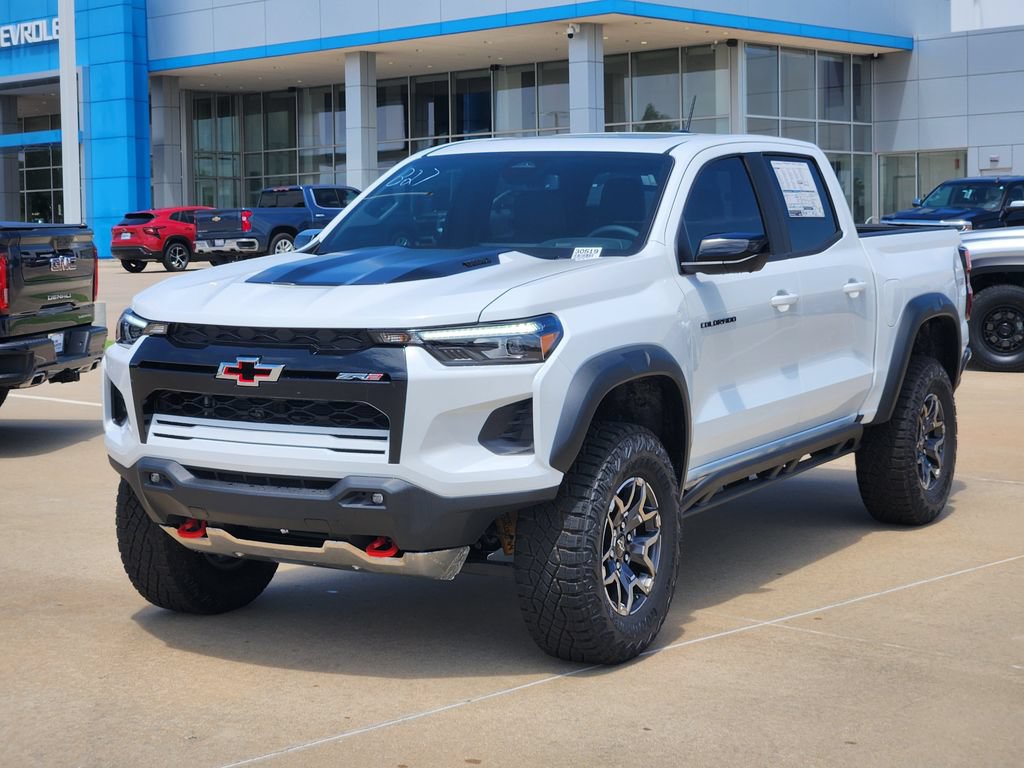 New 2026 Chevrolet Colorado ZR2 w/ Technology Package AWD/4WD image 2