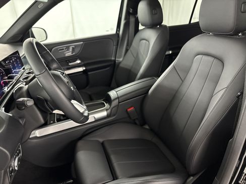 Certified 2026 Mercedes-Benz GLB 250 image 5