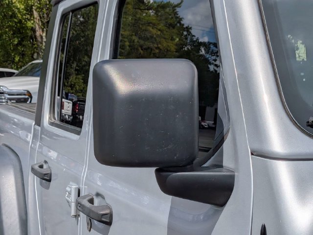 Used 2022 Jeep Gladiator Rubicon w/ Trailer Tow Package AWD/4WD image 14