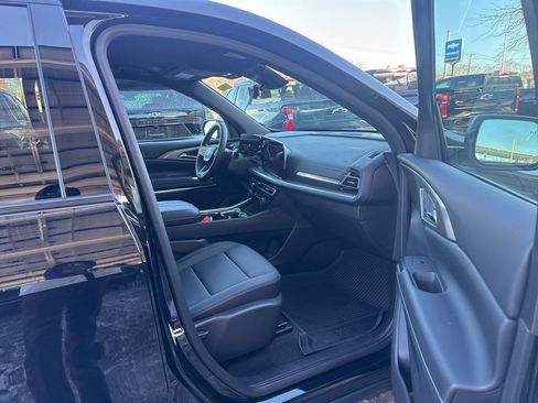 Used 2026 Chevrolet Traverse LT w/ Midnight/Sport Edition image 25