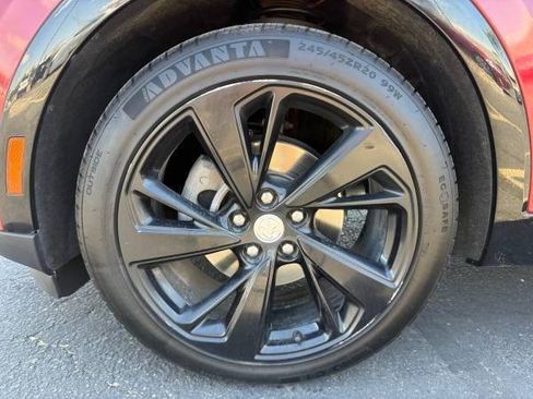 Used 2021 Buick Envision Essence w/ Sport Touring Package FWD image 9