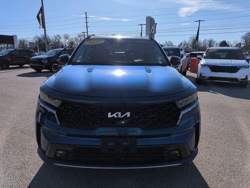 Used 2022 Kia Sorento SX image 3