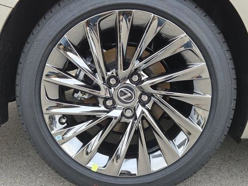 New 2025 Lexus ES 350 Ultra Luxury image 31