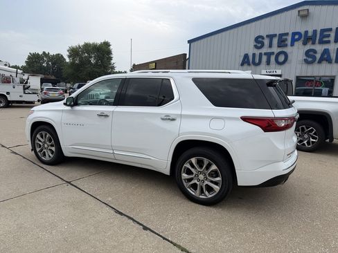 Used 2019 Chevrolet Traverse Premier w/ LPO, Floor Liner Package AWD/4WD image 7
