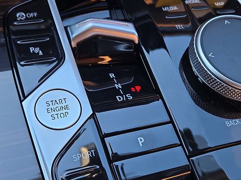 New 2026 BMW X5 xDrive40i w/ Premium Package image 7