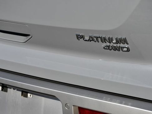 Used 2025 Nissan Pathfinder Platinum AWD/4WD image 29
