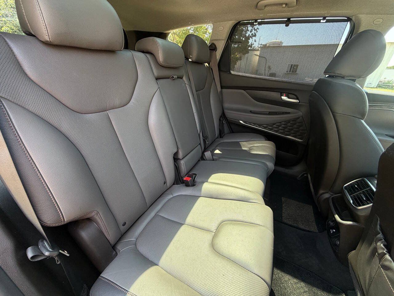 Used 2020 Hyundai Santa Fe Limited FWD image 19