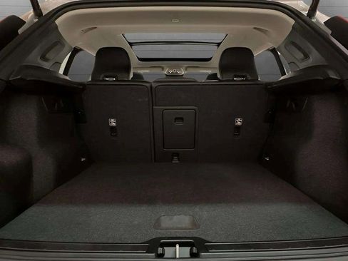 Used 2025 Volvo XC40 B5 Core image 84