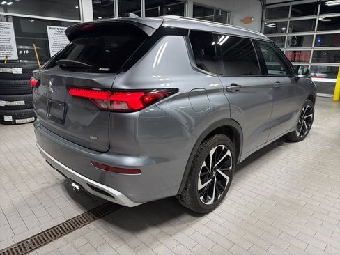 Used 2024 Mitsubishi Outlander SEL image 5