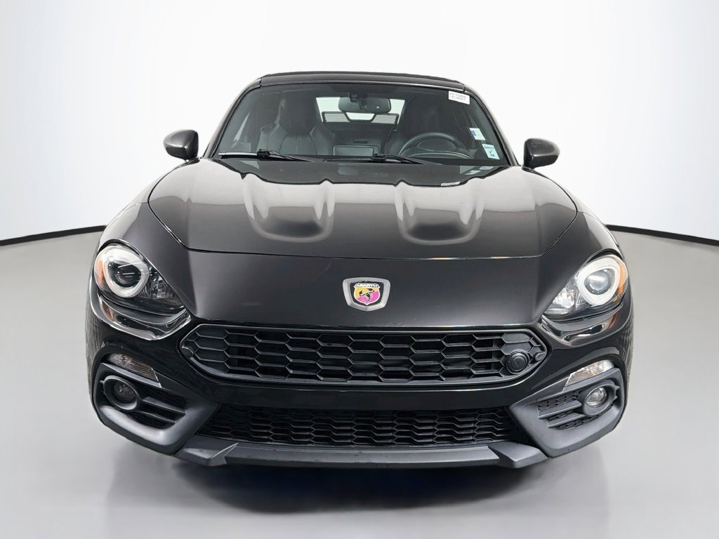 Used 2019 FIAT 124 Spider Abarth w/ Convenience Group RWD image 2