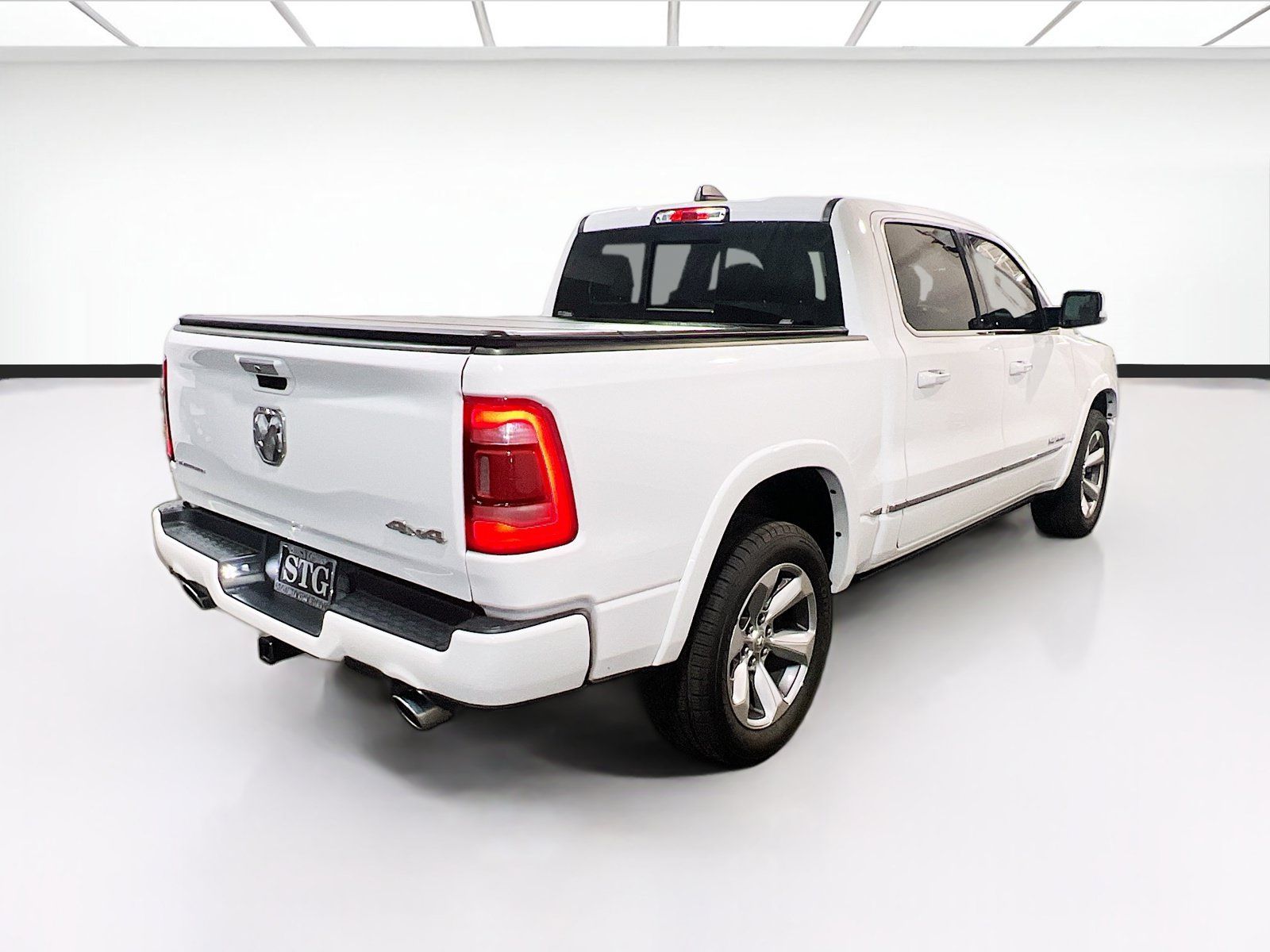 Used 2021 RAM 1500 Limited AWD/4WD image 4