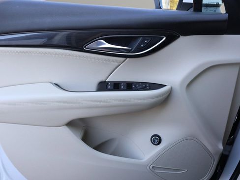 Used 2021 Buick Envision Preferred image 10