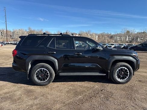 Used 2025 Toyota 4Runner TRD Off-Road image 7