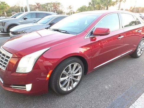 Used 2014 Cadillac XTS Luxury image 2