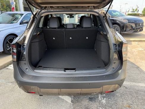 New 2026 Nissan Kicks SR AWD/4WD image 28