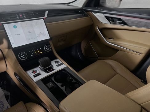 Used 2023 Jaguar F-PACE S image 24