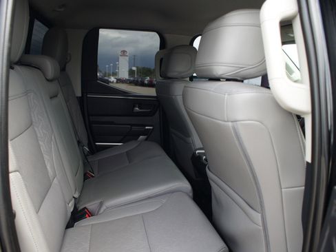 Used 2024 Toyota Tundra SR5 w/ SR5 Premium Package AWD/4WD image 22