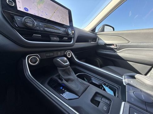 Used 2024 Toyota Grand Highlander XLE image 20