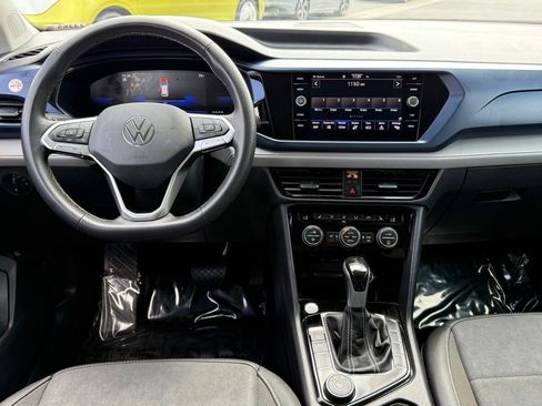 Used 2024 Volkswagen Taos SE AWD/4WD image 26