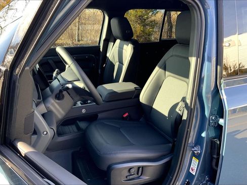 New 2026 Land Rover Defender 110 S image 9