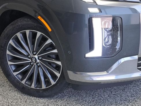 Used 2023 Hyundai Palisade Calligraphy AWD/4WD image 3