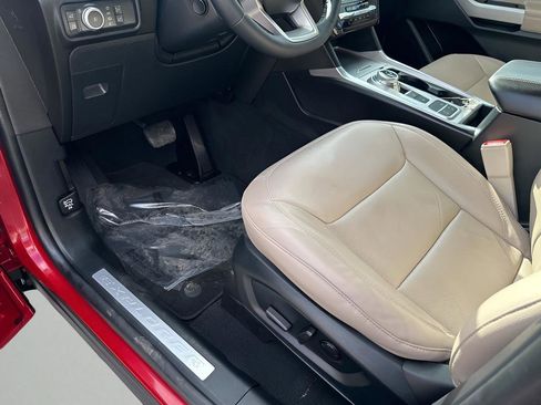 Used 2022 Ford Explorer Limited w/ Hybrid Equipment Group 310A image 28