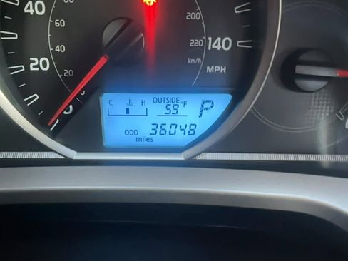 Used 2014 Toyota RAV4 LE AWD/4WD image 8