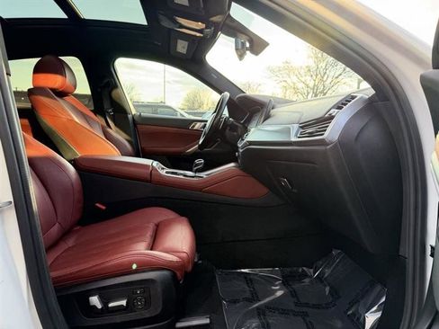 Used 2021 BMW X6 xDrive40i w/ Convenience Package image 21