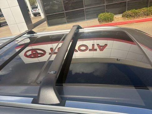 Used 2025 Toyota Grand Highlander FWD image 5